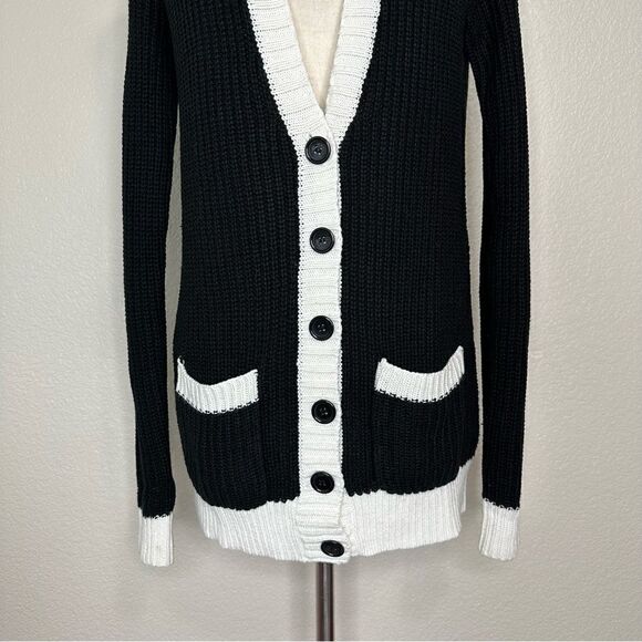 Forever 21 Women’s Colorblock Front Button Long Sleeves Cardigan - Picture 4 of 13